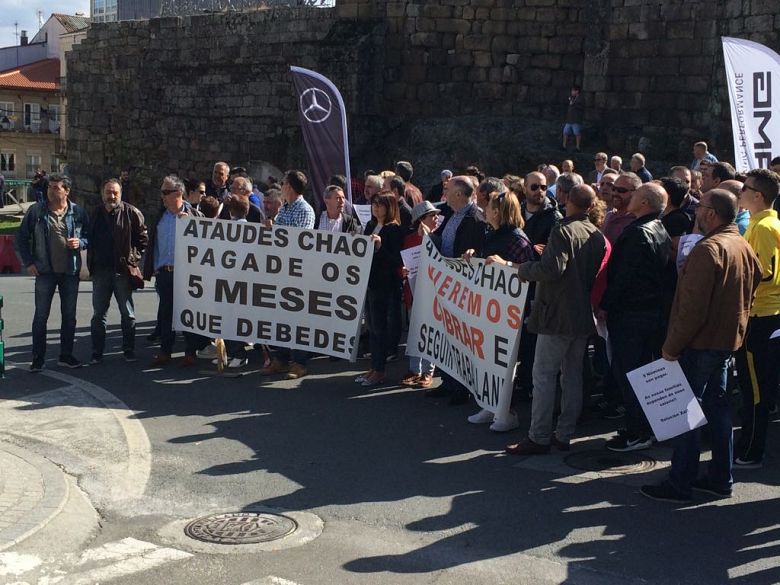 18-04-28 ProtestaAtaudesChaoRibadavia02.jpg